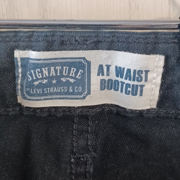 Levis Signature, Size 12 Short, 32 x 30, Black, At Waist, Boot Cut - Picture 9 of 11